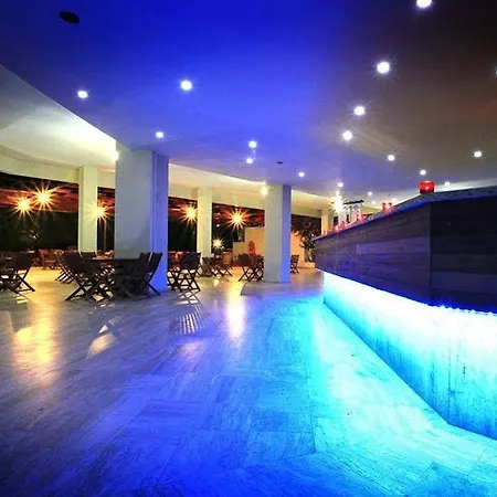 Vista Azur Hotel 4* 쿠사다시