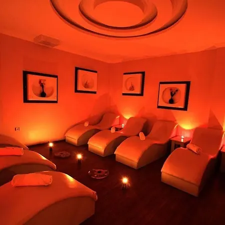 호텔 Vista Azur Hotel 쿠사다시