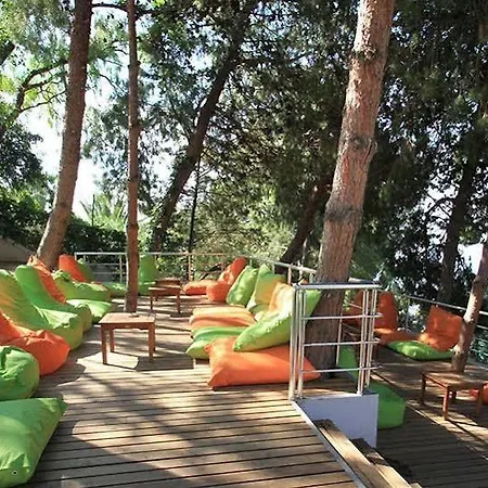 Vista Azur Hotel 쿠사다시